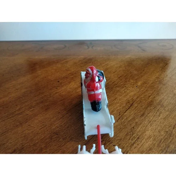 Vtg 60’s Mini Plastic Table Christmas Santa Sleigh Pinkish Reindeer Hong Kong - Picture 6 of 12